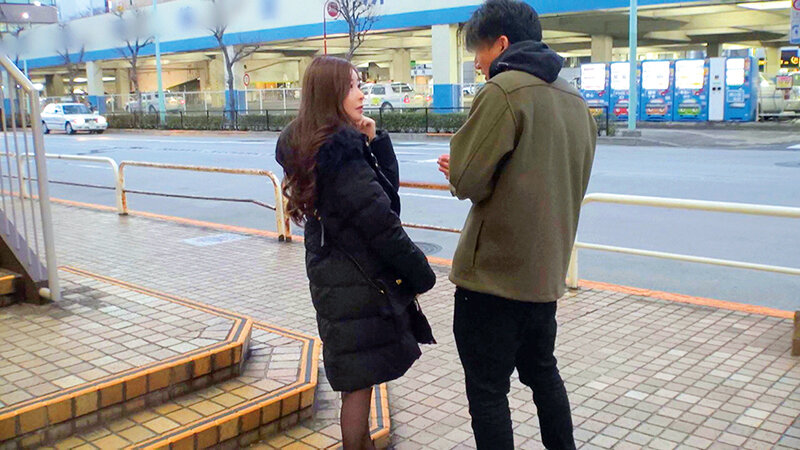 新人OLまなかさんが自宅で暴発改善トレーニング！？C/WHカップ主婦ななおさん