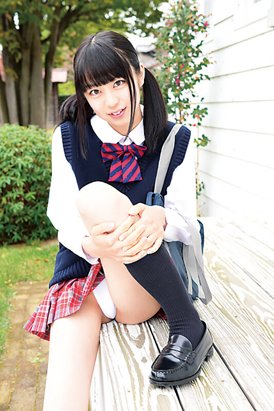 パイパン美少女つるつるオマタ2