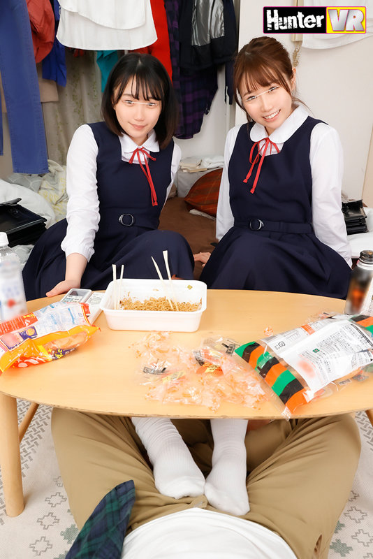 【VR】 ボクの家は放課後行き場のない鍵っ子女子の溜まり場。近所の鍵っ子は学校が終わると親御さんが仕事から帰って来る時間まで、ボクの家に入り浸ってエッチなことをしたがる。しかも何度射精しても許してくれない。