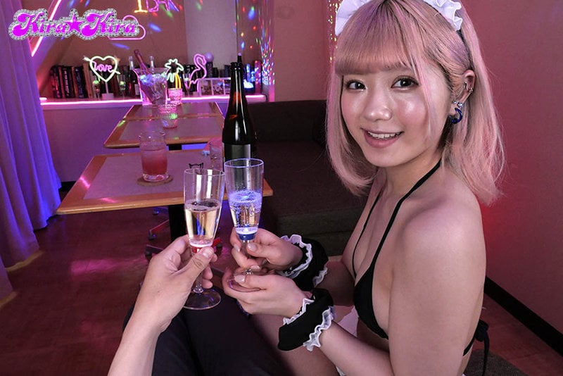 【VR】HYPER LEDでアゲアゲSEX! VR史上最ルーメン(光量)!ピッカピカ空間でギャルとアッツアツイチャラブSEX!! るるちゃ。