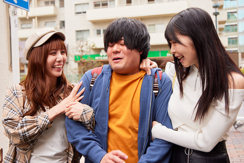 ハーレム女子会旅 ミスコン優勝級の美脚×美女に朝も夜も振り回され、金玉カラ欠になるまで精子を搾り取られた2泊3日