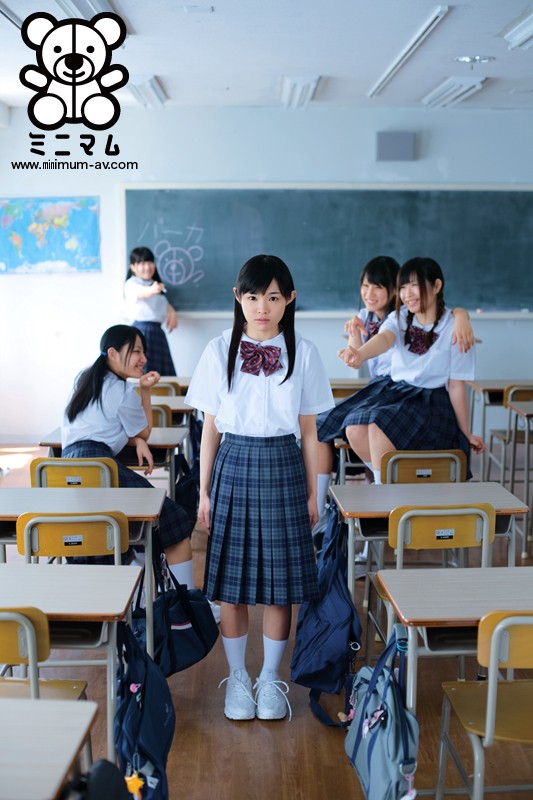 本物中出し 孕ませ当番。ワレメ注入15発 りな 無毛