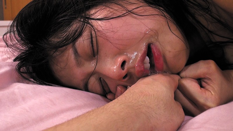 冷蔵庫いもーと ほーる 妹を冷蔵庫に閉じ込めたら、彼女は凍えてただの「穴」になってた。 前乃菜々