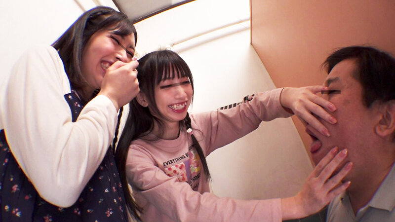 【純粋な狂気!?】某所にある好奇心旺盛な美少女3人組の住む団地で事件発生!?大人のカラダに興味津々な彼女たちが無邪気にチ●ポをイジメ抜く!!小さなおクチとツルペタま●こでの小悪魔的な集団逆レ●プを徹底SCOOP!!