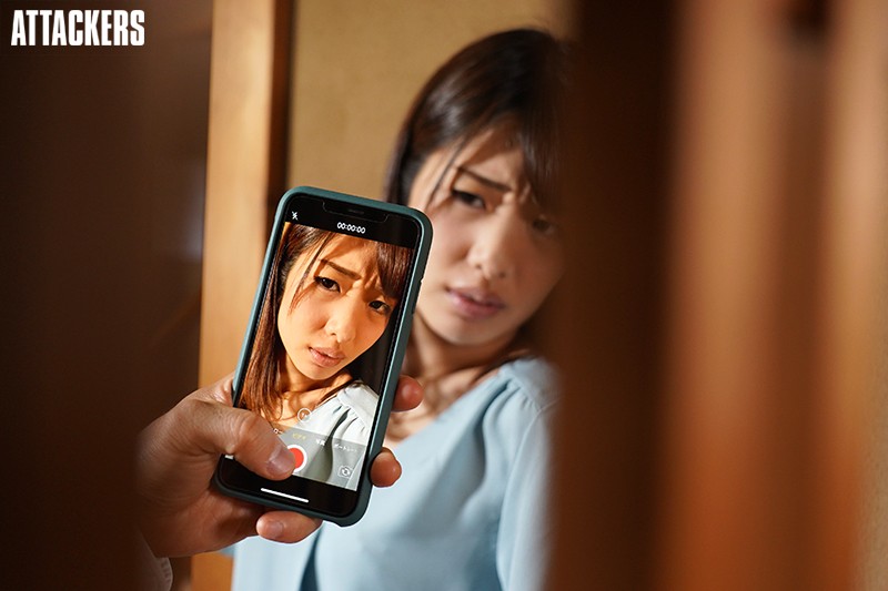 相部屋になった生徒に朝まで犯●れ続けた女教師 川上奈々美