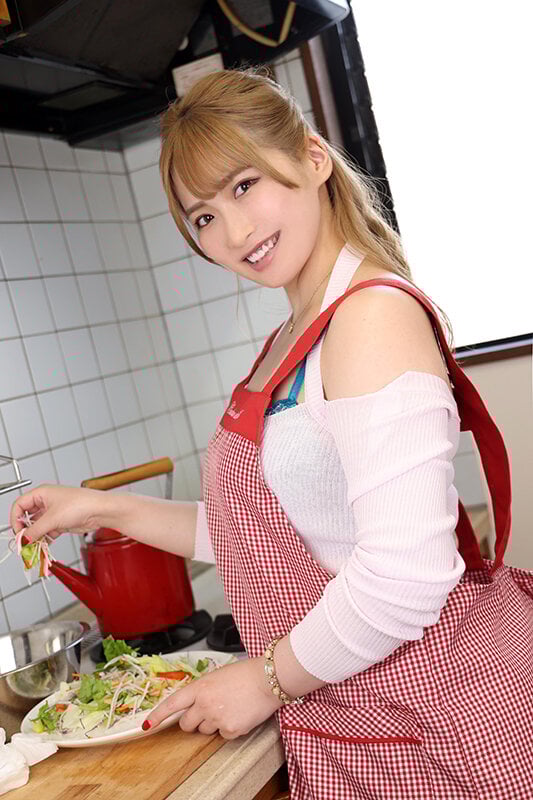 【VR】「今日だけ泊めてくれない?」肉感MAXの家出ギャルとの爆音ピストンFuck!! 美園和花