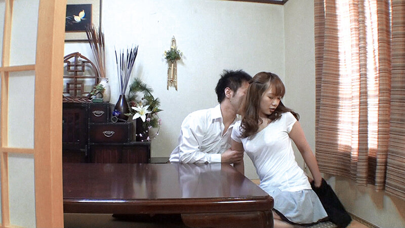 不動産レディのおばさんに勃起を見せつけて性処理してもらった…4時間