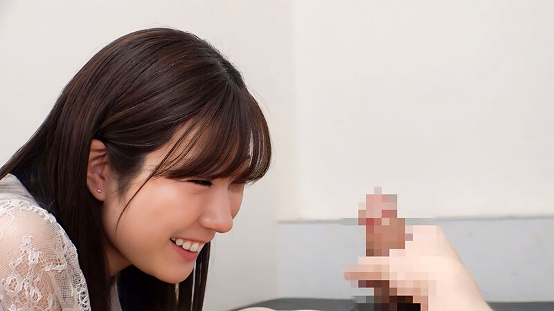 「ボクのおチ○チン触ってもらえませんか?」素人の女の子に手コキからフェラまでしてもらってスッキリ大量射精!02