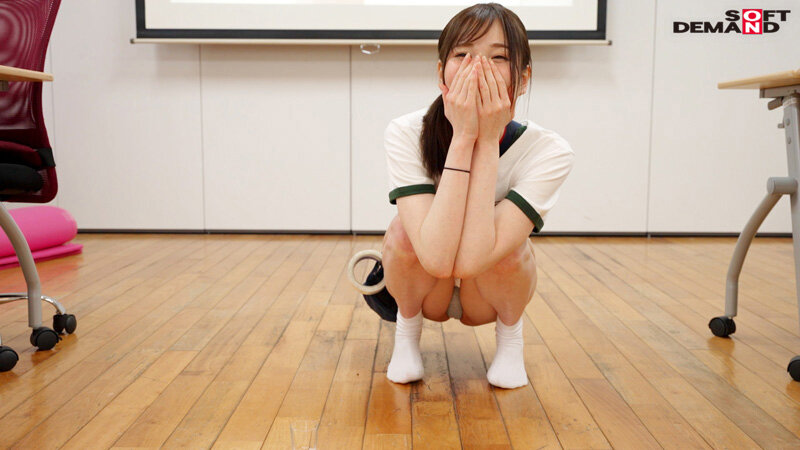 SOD女子社員 モザイクギリギリを目指してワギナグイ込み生着替えさセクハラ 着衣放尿濡れ透けチェック!ジョリ毛・菊門まで迫る接写&局部アップ 挿入感確認 演出部3年目 矢嶋希里乃