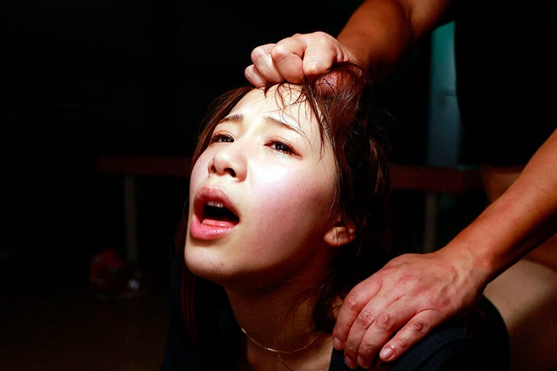 ネズミ講式非道の連鎖!下校中のお嬢様学校の女子○生!巻き添えレ●プ!2 「自分だけ不幸だと明日から学校行けないよね?嫌いな子をもっと酷い目に合わせちゃいなよ?」と、表面上は仲良しだけど、心の底ではクソ嫌いな‘自称親友’を呼び出させ首絞め!鬼イラマ!イカせ…