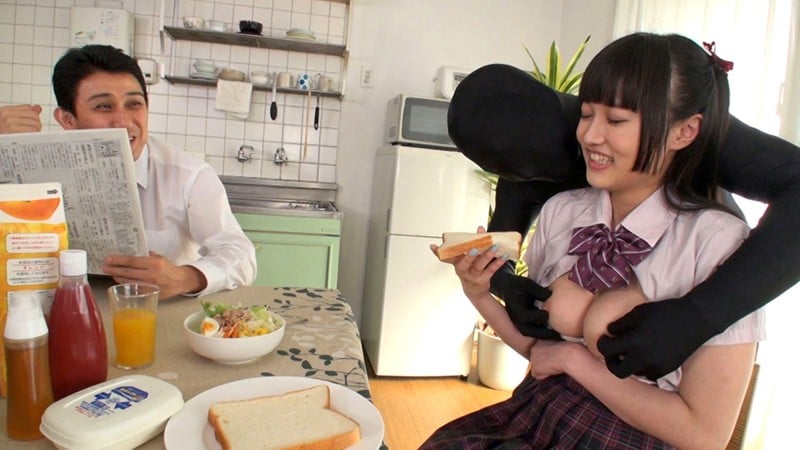 乳首いじりが日常生活に溶け込んだ世界でいじられていることには気づかないまま乳首を固く勃起させ乳首イキすらしてしまう恥ずかしい女子○生の日常的敏感乳首生活