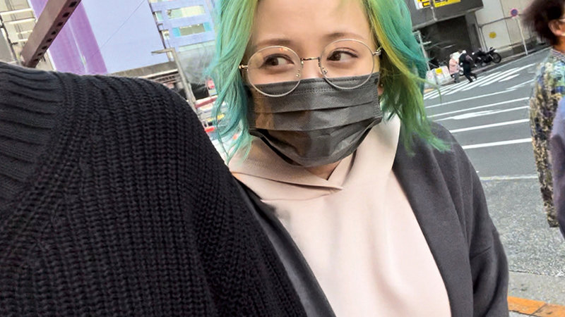 （胸が異様にでかい）「ホスぐるちゃん」と乳モミ0円デート。生ドキュメンッイエーーイ。