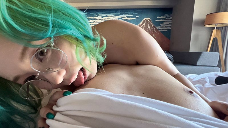 （胸が異様にでかい）「ホスぐるちゃん」と乳モミ0円デート。生ドキュメンッイエーーイ。