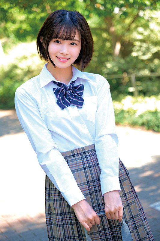激シコ制服美少女が挑戦!?おち○ぽデッサン!あなたのオマ○コに挿れて欲しいデカチンを描いてくださいw