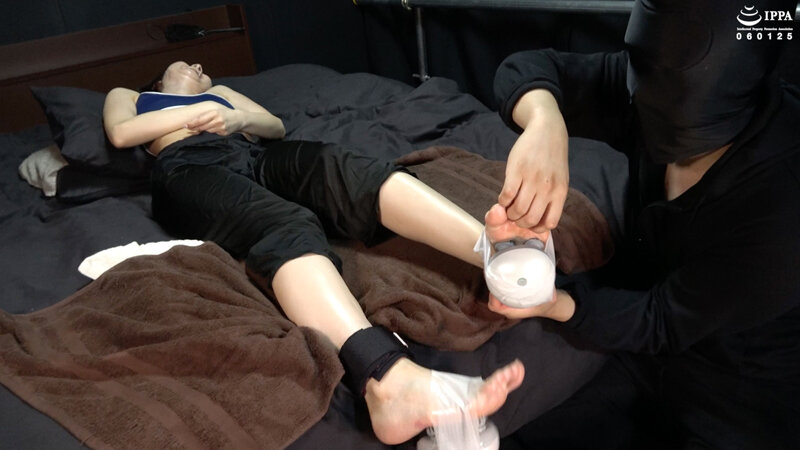 「足裏感度上げマッサージ! 暗示を込めて足裏をくすぐったがりにしてしまおう!」 わかしラボVol.027-3 堂本未來