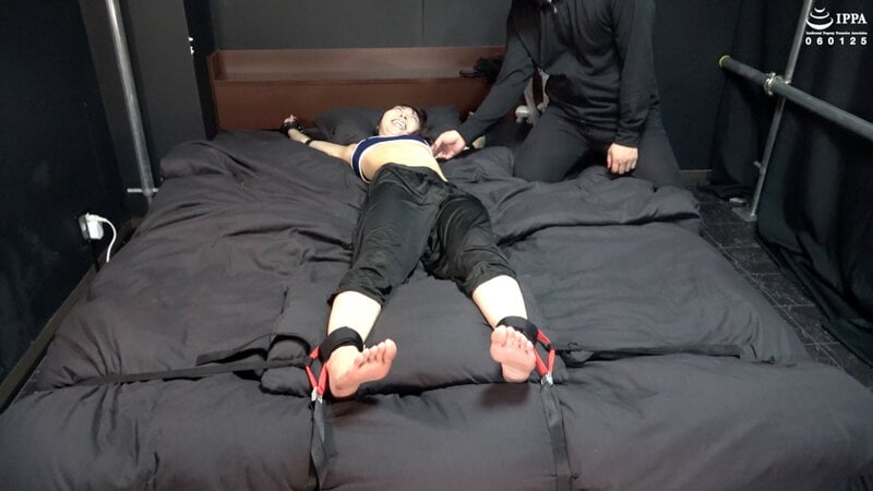 「感度が高まった全身を四肢拘束してくすぐり! 腋も足も機械責めにされて必死に悶える未來ちゃん!」わかしラボVol.027-6 堂本未來