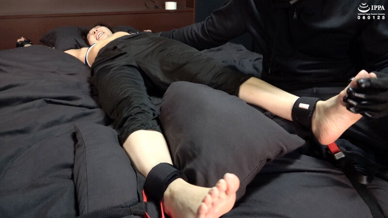 「感度が高まった全身を四肢拘束してくすぐり! 腋も足も機械責めにされて必死に悶える未來ちゃん!」わかしラボVol.027-6 堂本未來