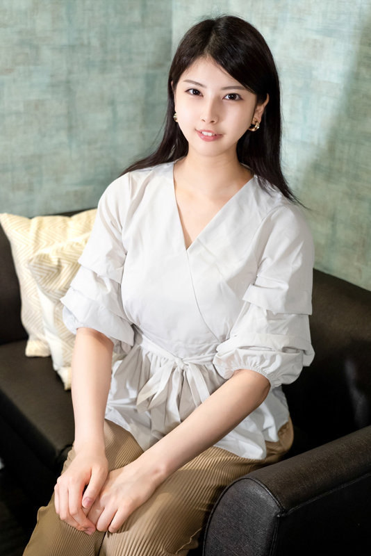 【素人女子大生】身長175cmモデル美女22歳 かおりちゃん 恵まれた高身長、ねこ好き読モ女子大生の絶品ボディを欲望のままに堪能する!!世界レベルの女神