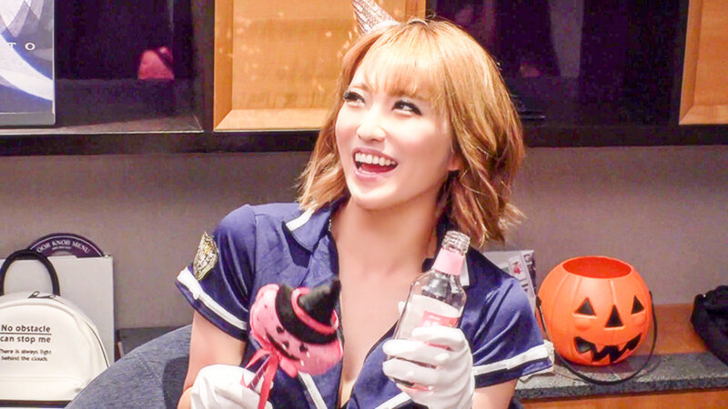 ハロウィンギャルナンパ in渋谷(2) 渋谷ハロウィンに浮かれるコスプレ美女を捕獲して飲んで酔わせて即マンGET!4名