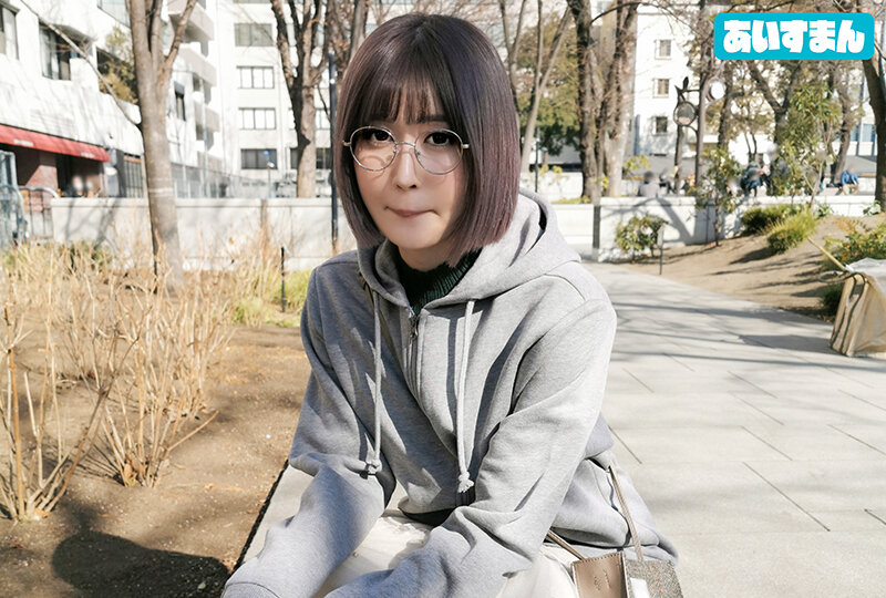 澄ました顔していいなり淫乱ドMビッチちゃん メガネで地味でコミュ障だけど脱ぐと凄いアニオタ腐女子ゆきこちゃん25歳