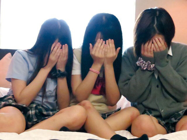 個撮でシコろ~ 制服 ウブ揃い 女子校生BEST1020分