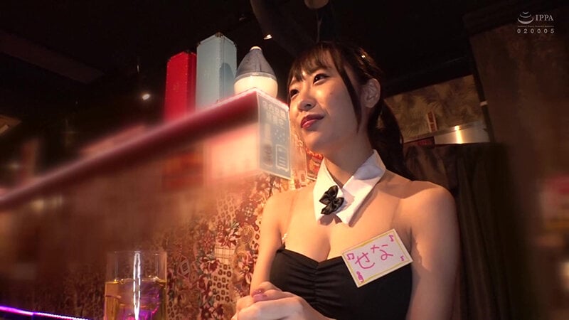 噂の美人看板娘にアタックナンパ！接客も外見も最高な看板娘はセックスも最高にエロい！