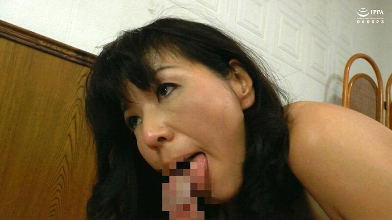 チェリーボーイのボクがネットで見つけたデリヘル嬢はボクのお母さん！？