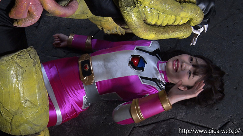 ヒロイン完コス陥落地獄 サバイブピンク 斎藤まりな