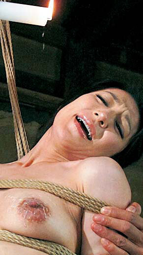 熟女緊縛調教 この年になって初めて味わう変態プレイで、アブノーマルな快楽に溺れていく美熟女たち 人妻拷問 強●中出し12人4時間