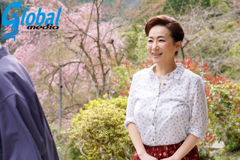 昭和 戦後の田舎村で生きる女中 身寄りのない女を取り巻く男たちの欲望 邪な温泉宿の主人・結婚させられた跡取り息子・幼馴染との再会 よしい美希