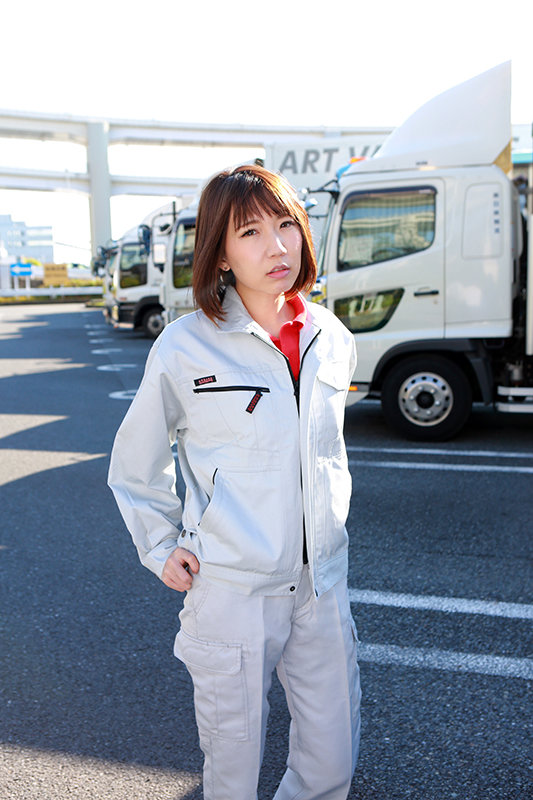 実は美人が多い女性トラック運転手を性感マッサージでとことんイカせてみた4時間SP