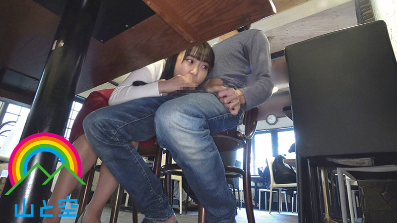 Iカップ神乳フリーターが街ナカ危険シチュを巡り歩きポロリ連発エロ暴走!11発ごっくん 最後はベッドでヨガリ絶頂 はなチャン