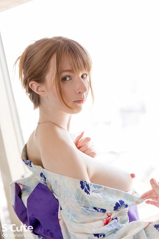 街で振り返るブロンド美人、中身は性欲モンスター ~噴き過ぎてスイマセン~ ジューン・ラブジョイ
