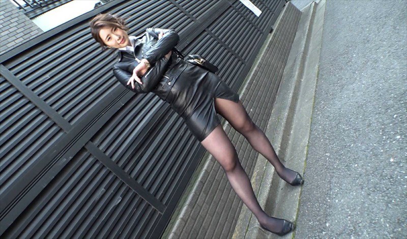 ライダース女子は絶対エロいに違いないっ！3 仕事がデキる気の強い美人キャリアウーマンに生中出し