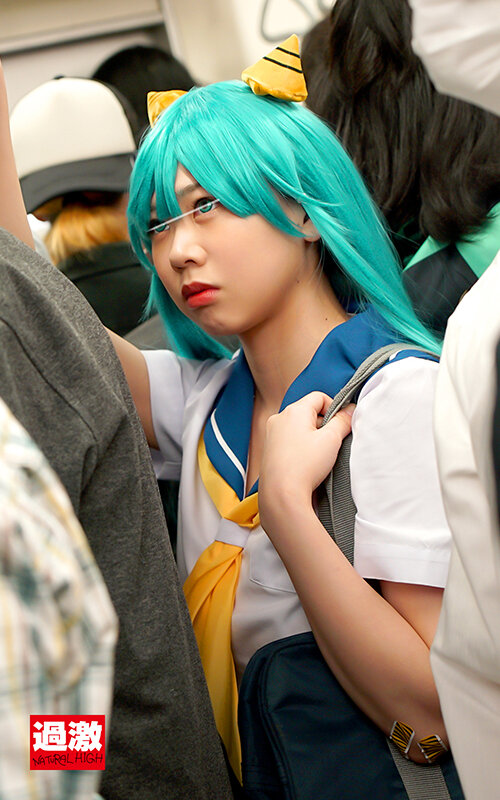 痴●夏祭り2023 中出しスペシャル コミケ電車痴● スレンダー巨乳レイヤー