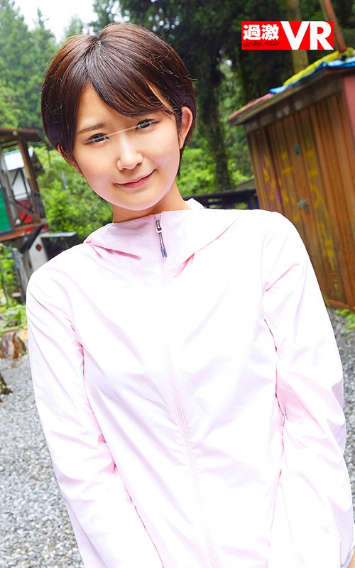 【VR】キャンプ場でナンパした巨乳娘の恥じらい顔に大興奮！車の窓から顔だけ出させている間に激ピストンしちゃったADの僕