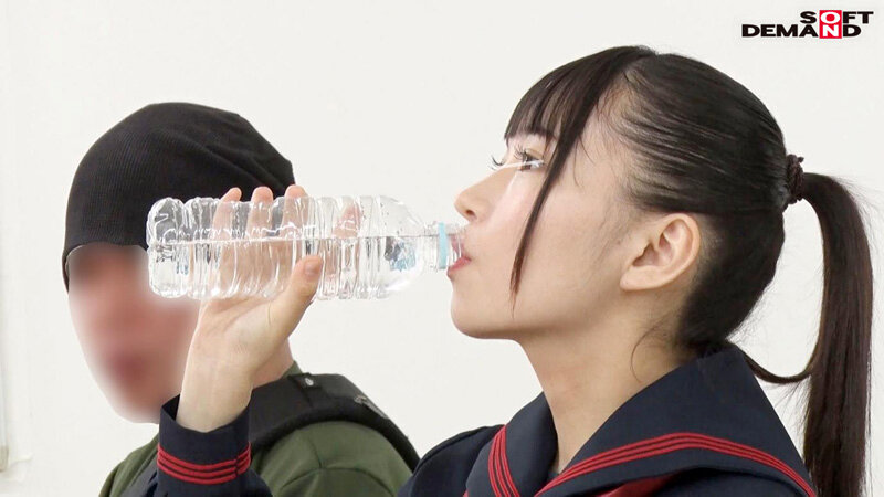 図書館に受験勉強をしにきた【私立女子校通いのお嬢様J○】に媚薬をたっぷり塗ったチンポで即ハメしたらアヘ顔で痙攣するほど感じてイキまくった