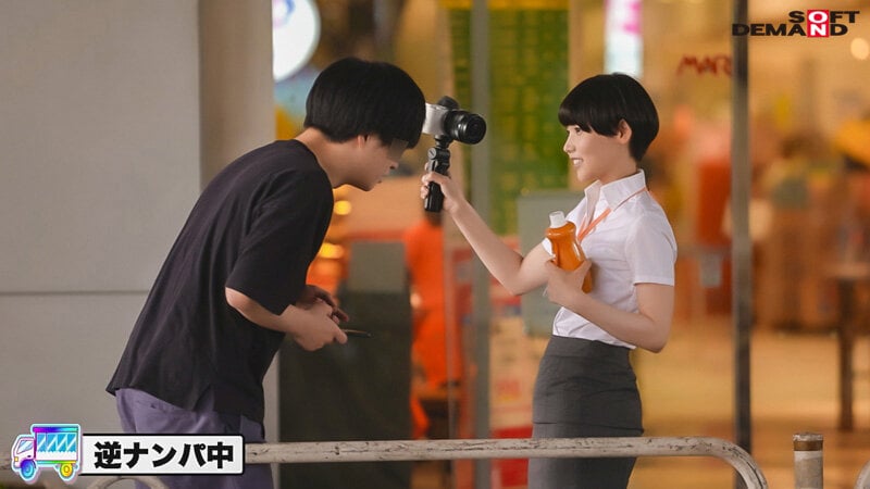 グッズ事業部 柴崎はる マジックミラー号に初めてのドキドキ乗車!リモバイをいれて、マン汁ダラダラで誘惑して逆ナンパ成功!?