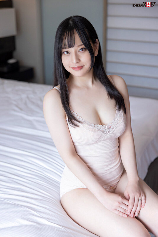 スーパーの店長として働きながら家計を支える献身妻 姫路ありあ 30歳 AV DEBUT