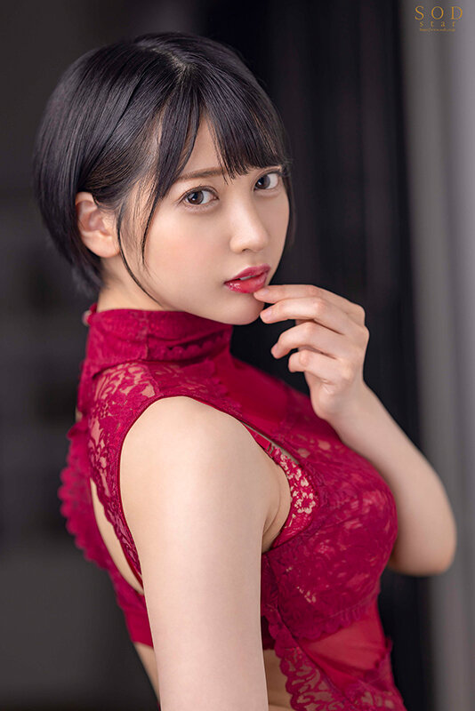 リップ音が脳内に響き渡るほどまき散らしながら全身とろけるほどのベロチュウ中出しSEX&ディープフェラ 夏目響