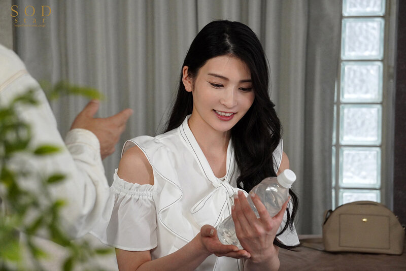 即ハメ即お漏らし!突撃追撃失禁ピストン!!いきなり聖水放尿おしっこ我慢デート 本庄鈴