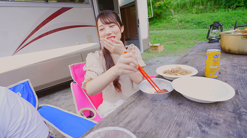★配信限定！特典映像付★キャンピングカーでエッチしようよ！11 尾崎えりか