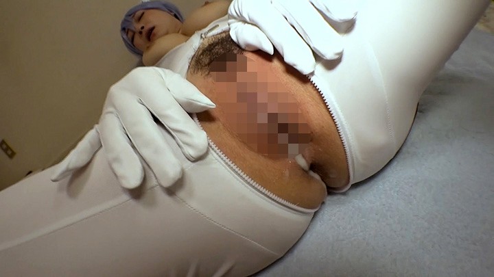 ババコス！（BBA）パート面接の奥さん（19歳になる浪人中の息子の母親）に綾●レイのママ的コスプレさせてみた【中田氏】 成澤ひなみ