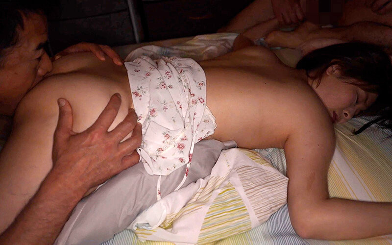 【性欲・食欲・睡眠欲】9 147センチのちっちゃい奥さんの夏の日の思い出 人妻なのに？！ 愛しのとよ（豊）ちゅわ～ん え？！ もう三十路前？ そんな奥さんの【性欲★食欲★睡眠欲】 豊岡さつき