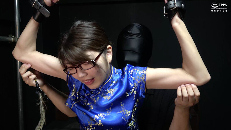 「チャイナ服のスパイを吊り拘束でくすぐり陥落！」わかしラボVol.028- 5 安堂はるの