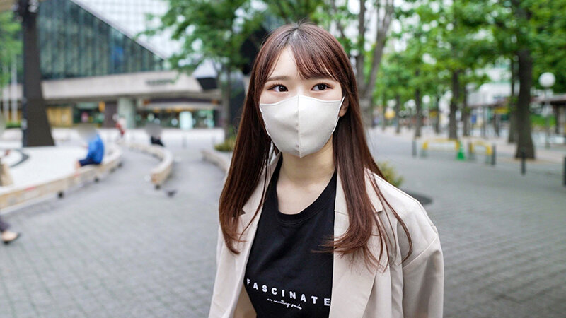 素人女子大生【限定】まこちゃん20歳 遊んでる系雰囲気の激カワJD!出会ってから話が早い経験豊富エロ娘にガッツリ中出しSEX!!