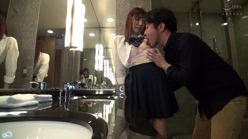 学校サボって今ホテル SAKURA