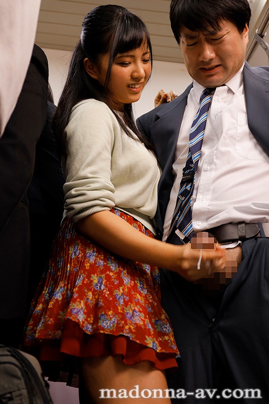 通勤中、取引先の女性社員に逆痴●で何度もイカされ続ける僕 根尾あかり