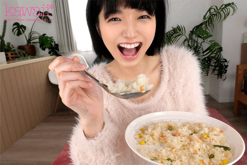 【VR】【顔面特化VR】「キミの目に映るのは私だけがいい… 私はキミだけ見つめてるよ」 没入感度外視!愛くるしい笑顔と天真爛漫なキャラクター でもホントは自信なくて不安がりで寂しがりやな彼女との至近距離エッチッチ 倉本すみれ