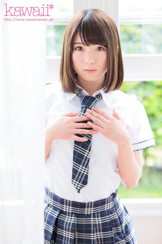 新人!kawaii*専属 卒業したての新18歳 アイドルに憧れるピュア1000% kawaii*即撮りAVデビュー 篠崎みお